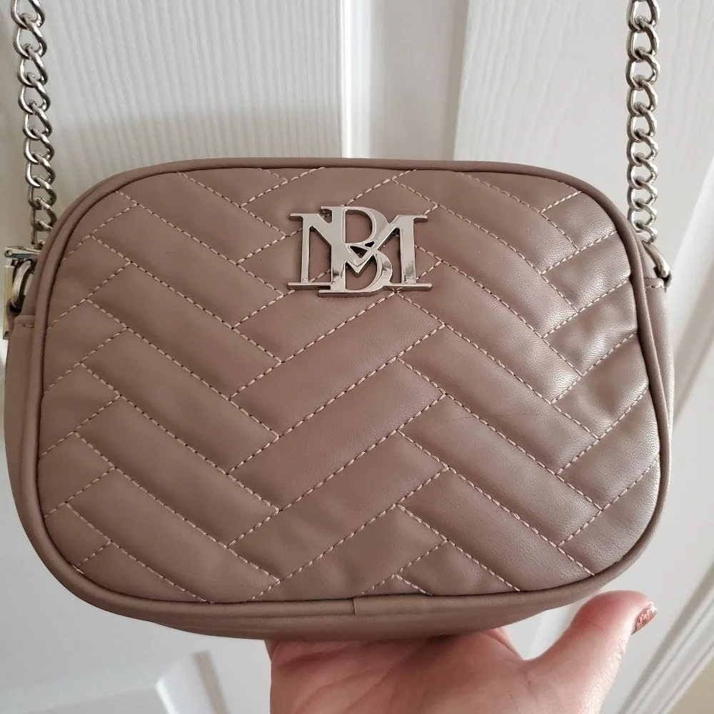 Badgley Mischka Camera bag with slip pocket in Taupe Vegan Leather